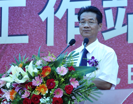 蒙娜麗莎董事長蕭華 蒙娜麗莎董事長蕭華