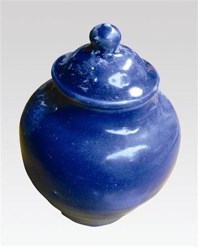 萬(wàn)歷祭藍(lán)釉罐