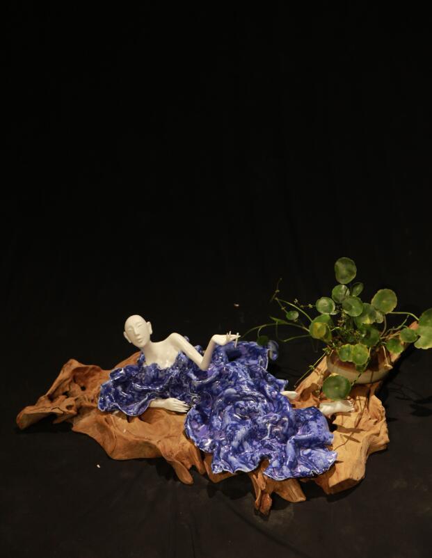 獨(dú)白——吳苗羽陶瓷藝術(shù)作品展在廣州白云機(jī)場(chǎng)開幕